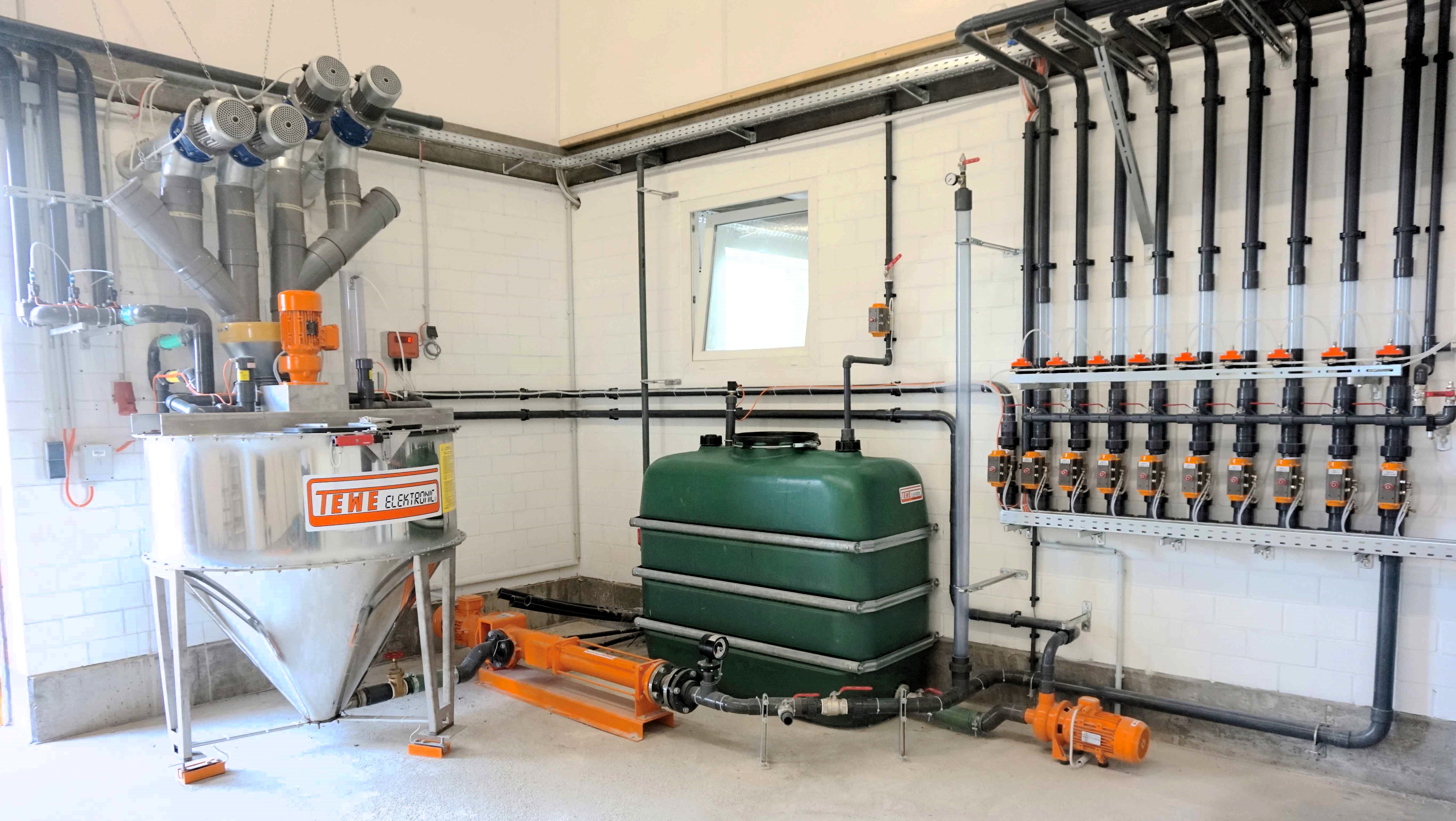 Pig Farm Liquid Feed Pipe Installation